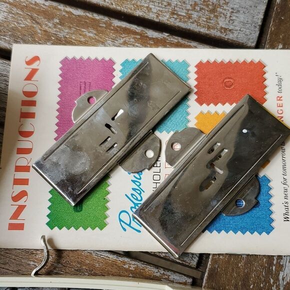 1973 Singer Professional Buttonholer for Slant Needle Zig Zag sewing machines - Picture 6 of 8